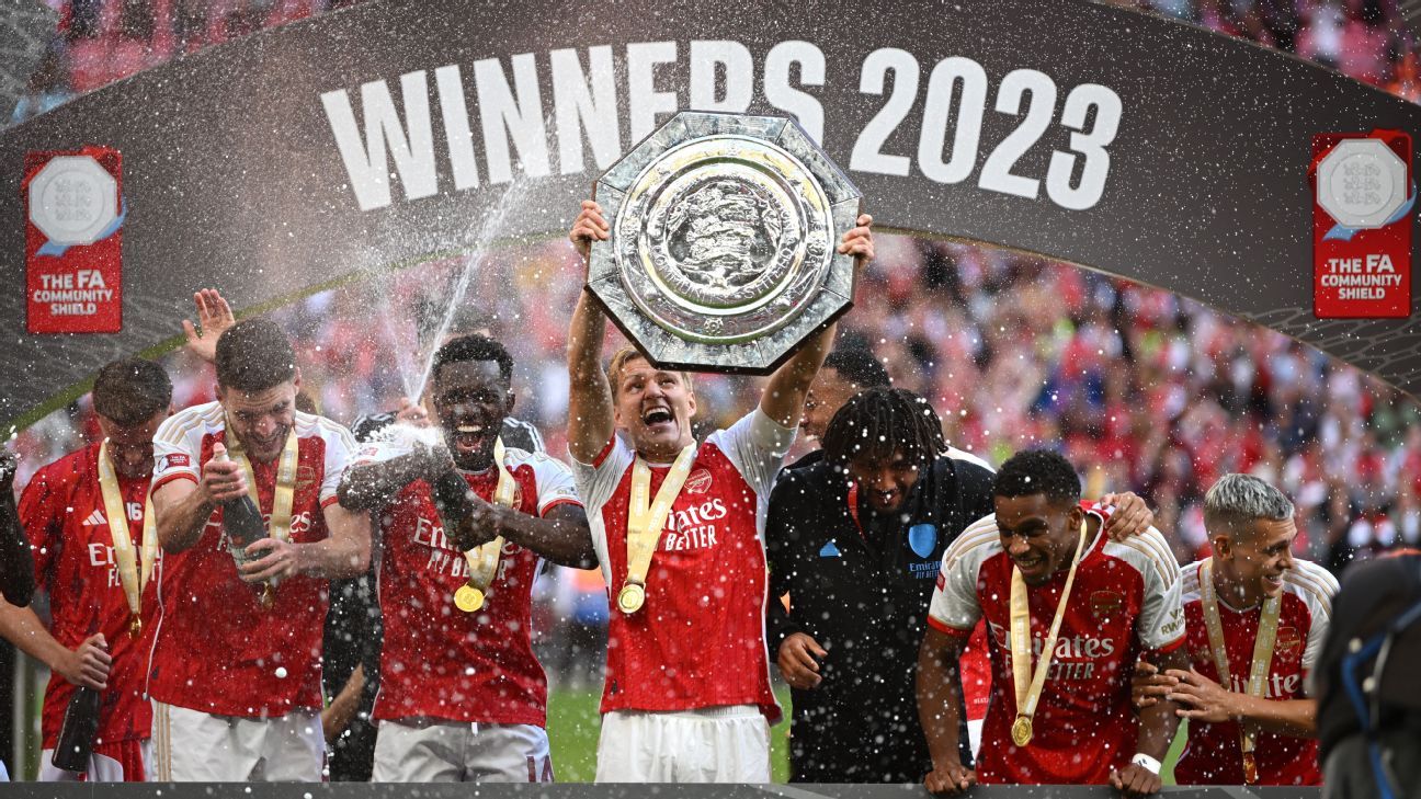 Arsenal clinch Community Shield after last-gasp equalizer