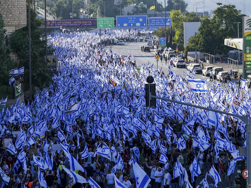 israeli protesting 2