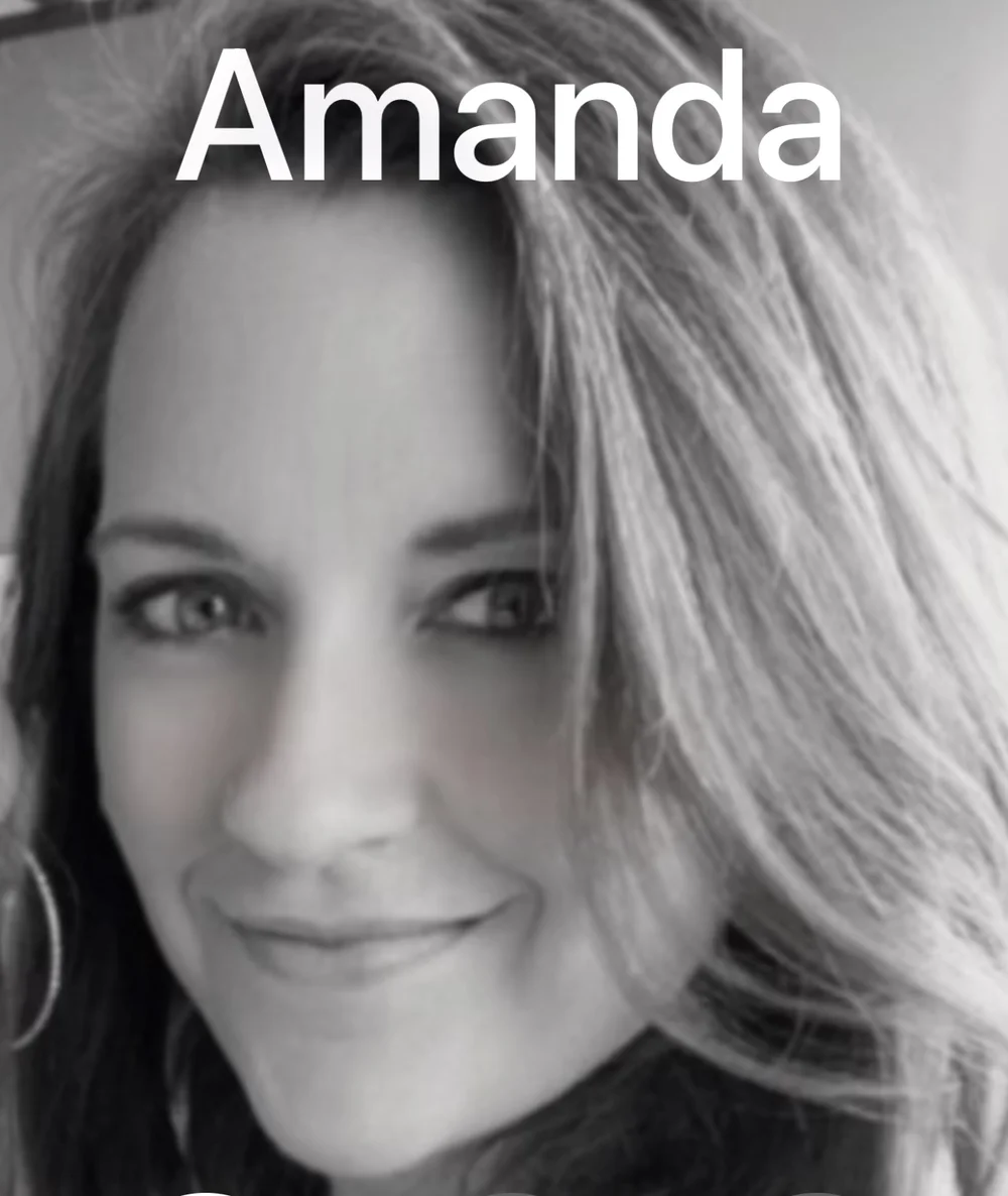amanda black and white