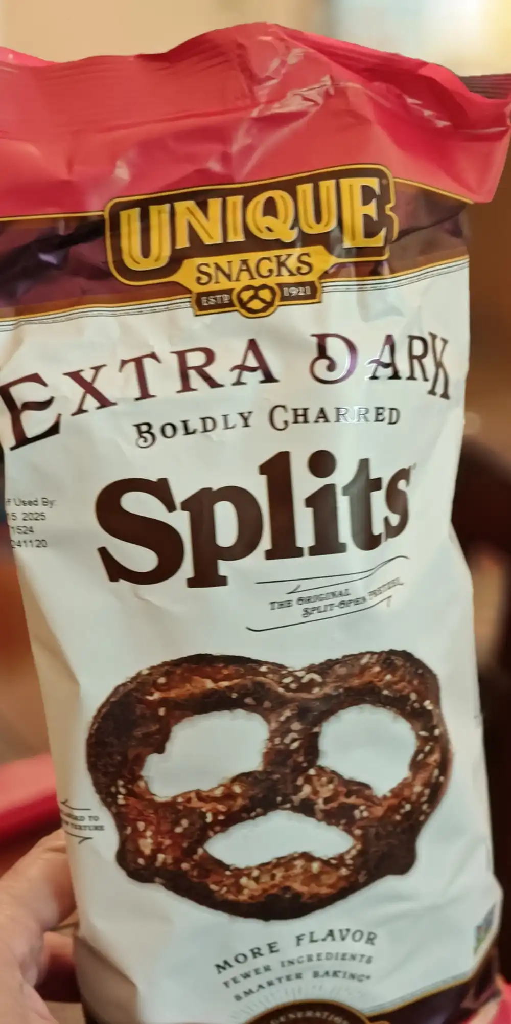 extra dark splits pretzels