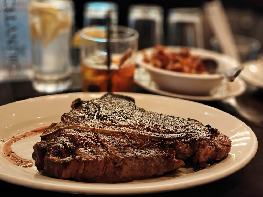 hugos porterhouse medium