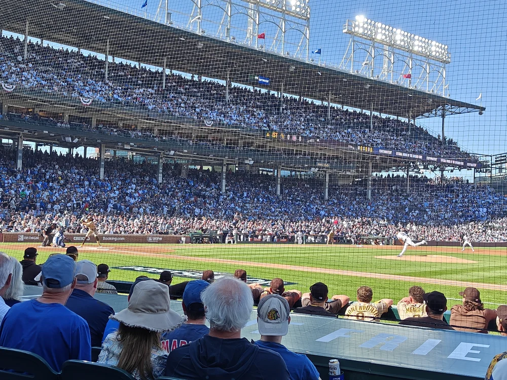 wrigley field 2025 playoffs 2