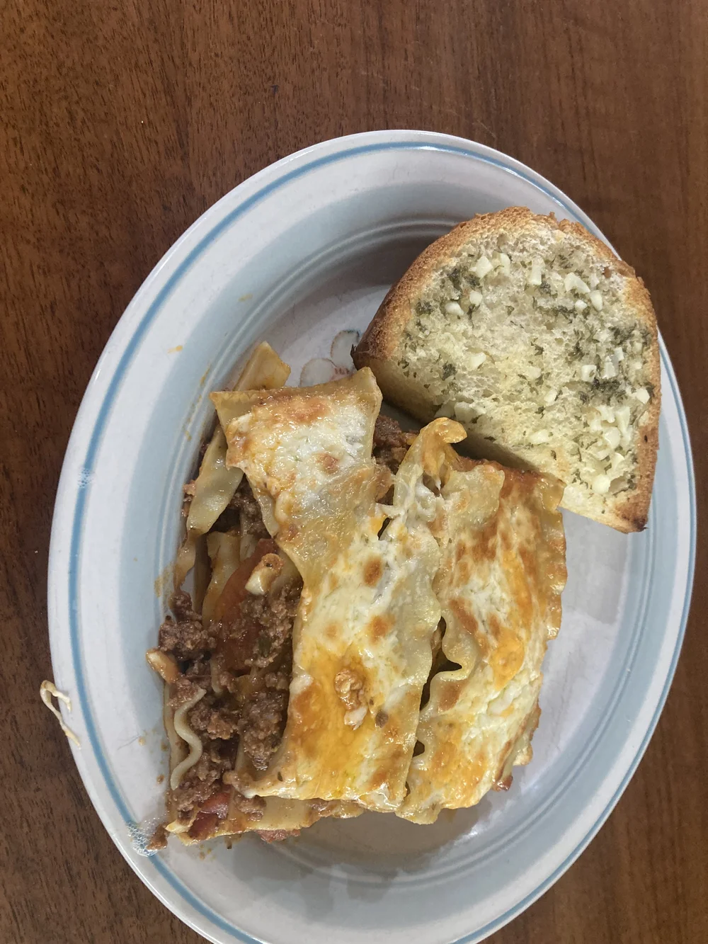 lasagna and garlic bread