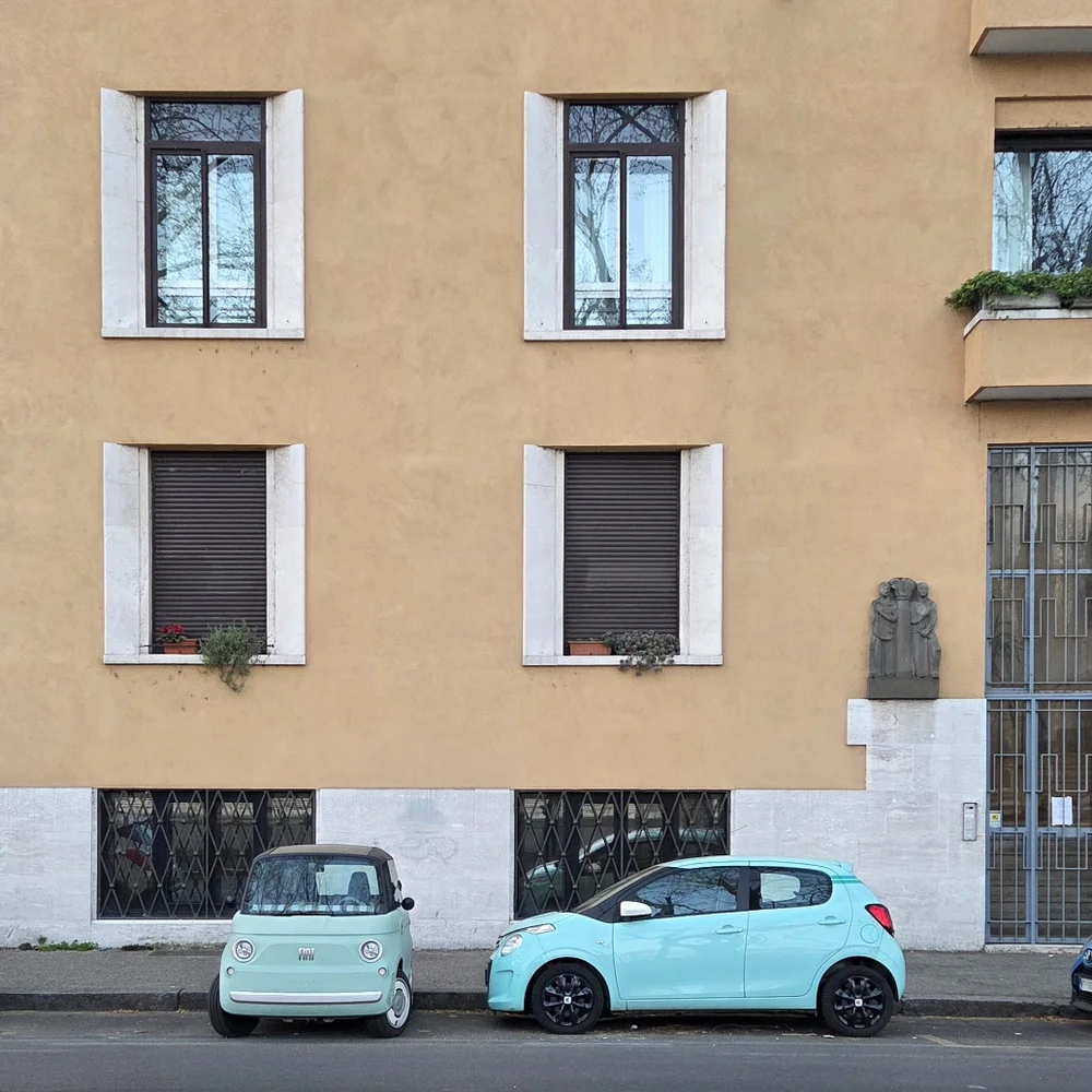 tiny fiats all over italy