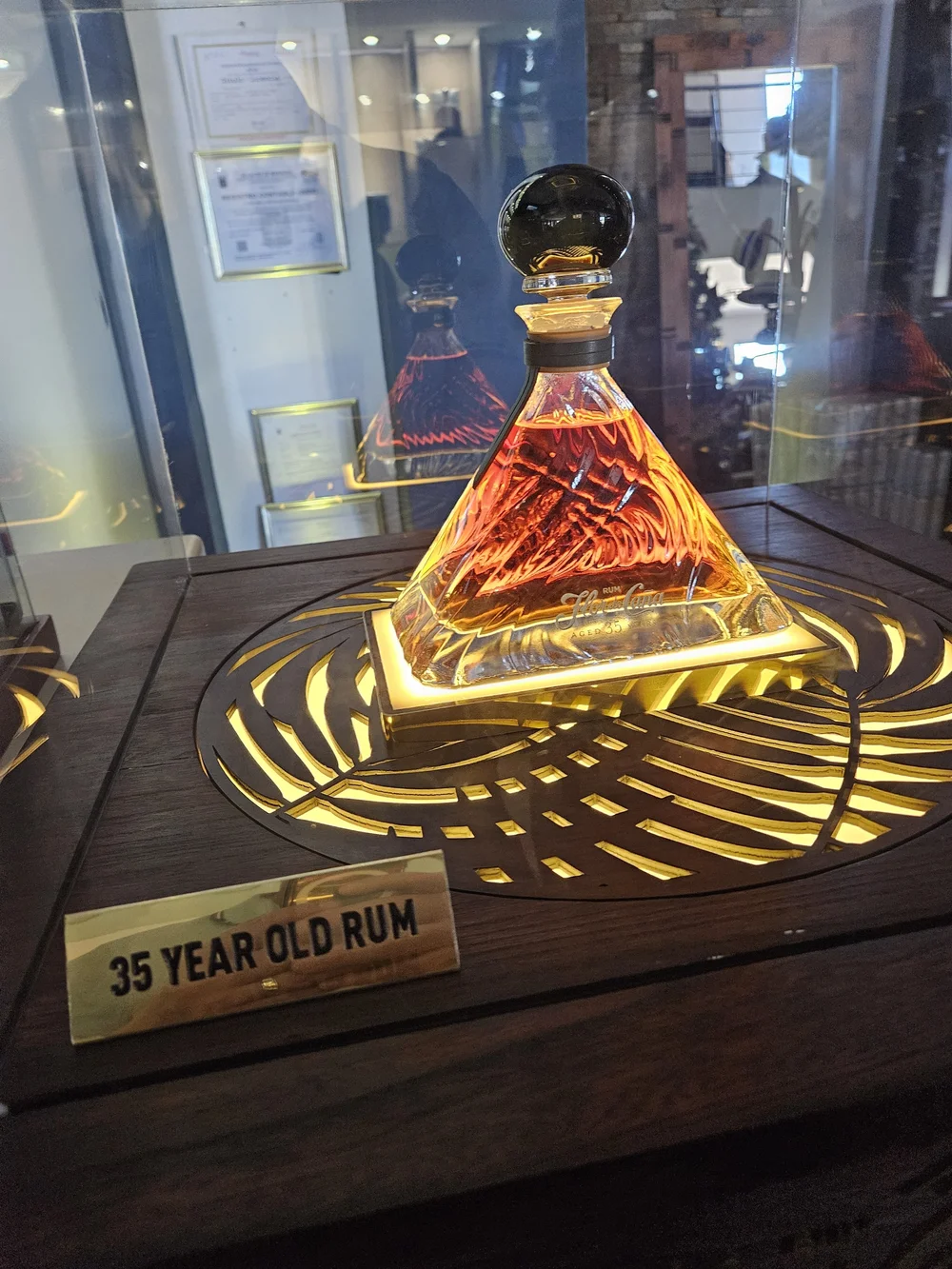 35 year flor de cana 4000 usd