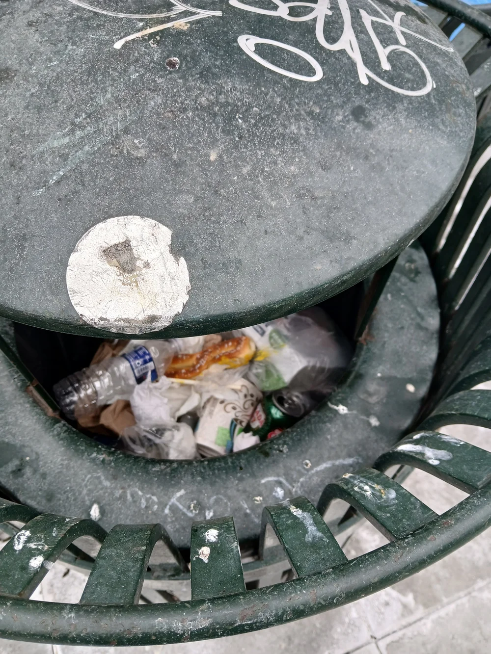 pretzel with complimentary mustard